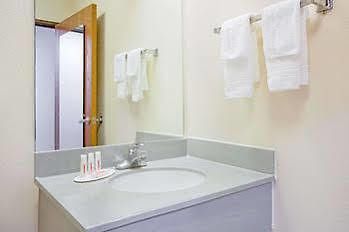 Red Roof Inn Jesup Bagian luar foto